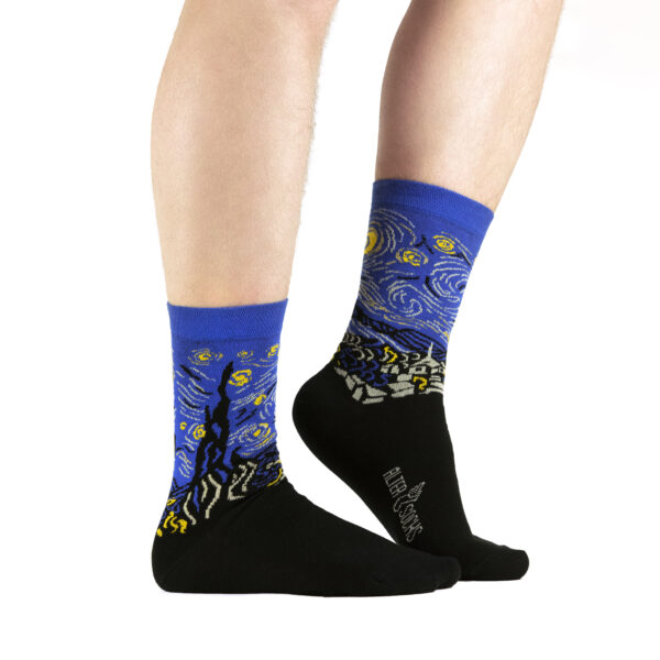 Chaussettes originales représentant La Nuit étoilée de Van Gogh