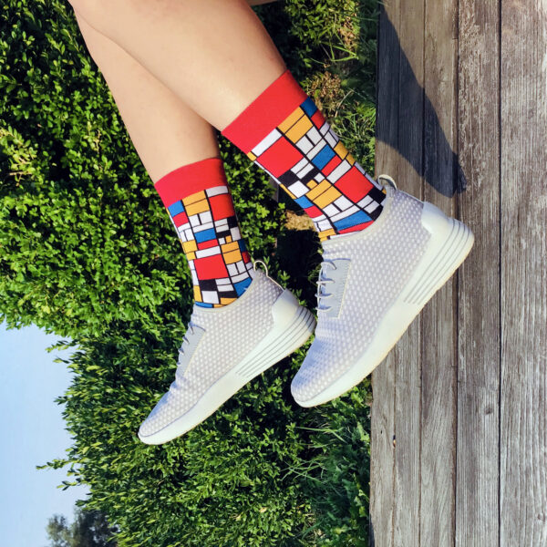 Chaussettes confortables au design Mondrian, durables et stylées, ajoutent une touche artistique à votre tenue