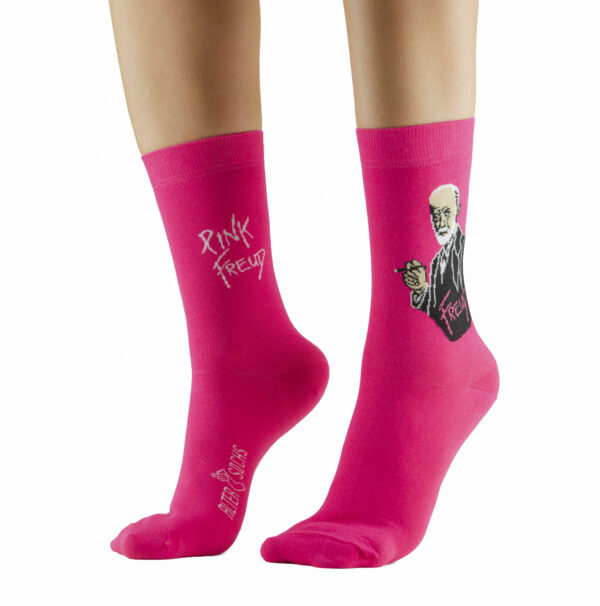 Chaussettes Freud sur fond rose pour les passionnés de psychanalyse et de mode.